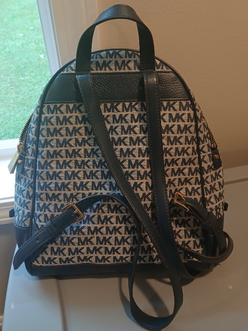 Michael Kors Rhea Medium backpack - Picture 2 of 2
